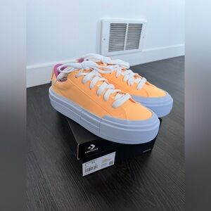 Converse Super Orange Women Size 8.5